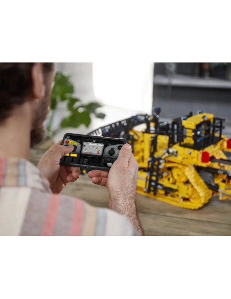 Lego - Bulldozer Cat D11 controllato da app - Technic - 42131-5