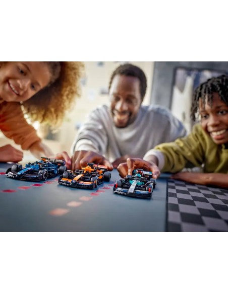 Lego - Speed Champions - Auto da corsa Mercedes-AMG F1® W15 - 77244